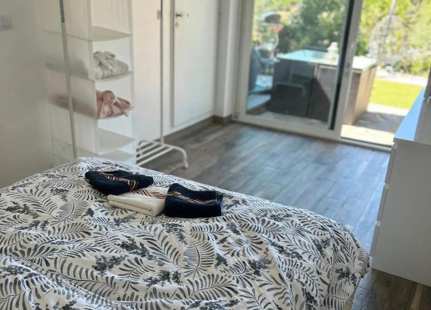 Belle Chambre Privee Avec Le Jardin Privatif Et Le Jacuzzi Cavalaire-sur-Mer 0*,  Frankrijk