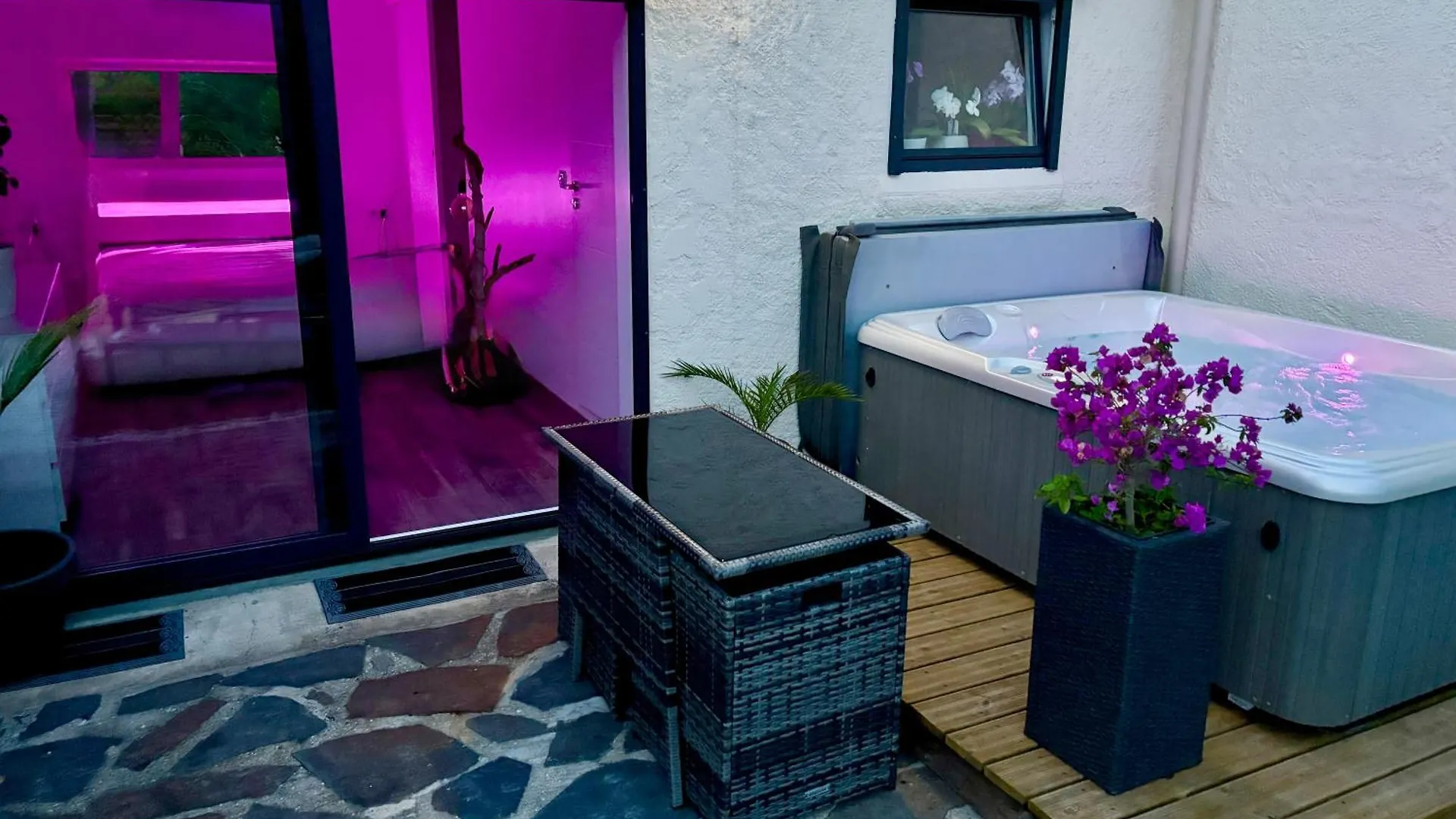 Apartamento Petit Havre De Paix Avec Jacuzzi Luxe & Jardin Privatif Zen Cavalaire-sur-Mer Francia