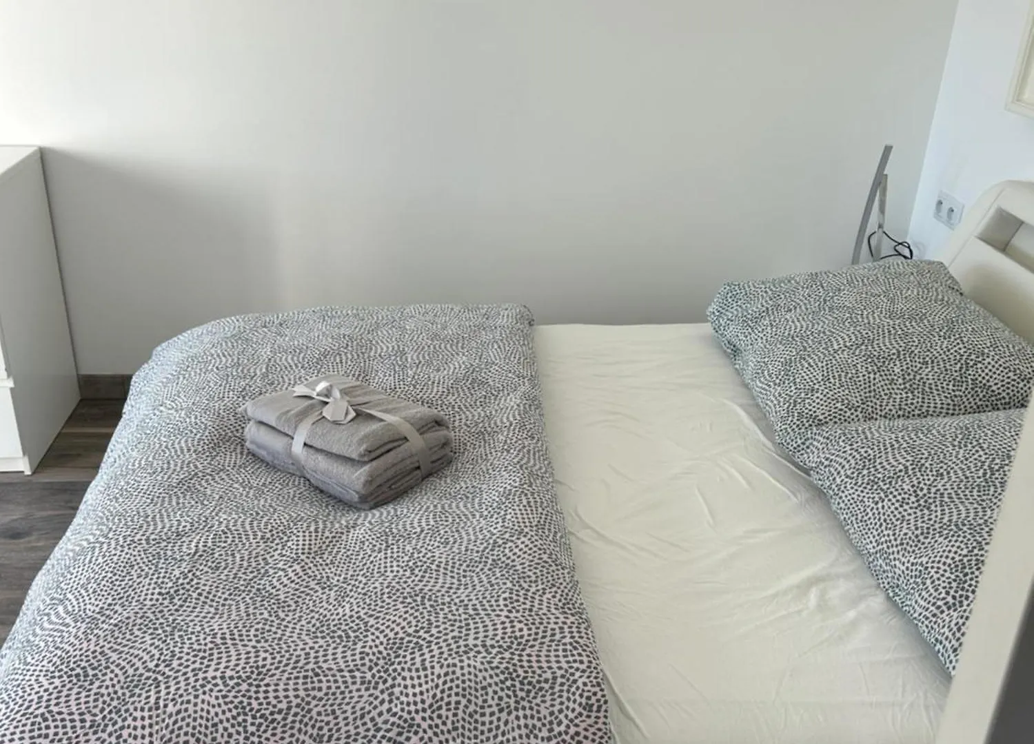 Проживание в семье Belle Chambre Privee Avec Le Jardin Privatif Et Le Jacuzzi Кавалер-сюр-Мер