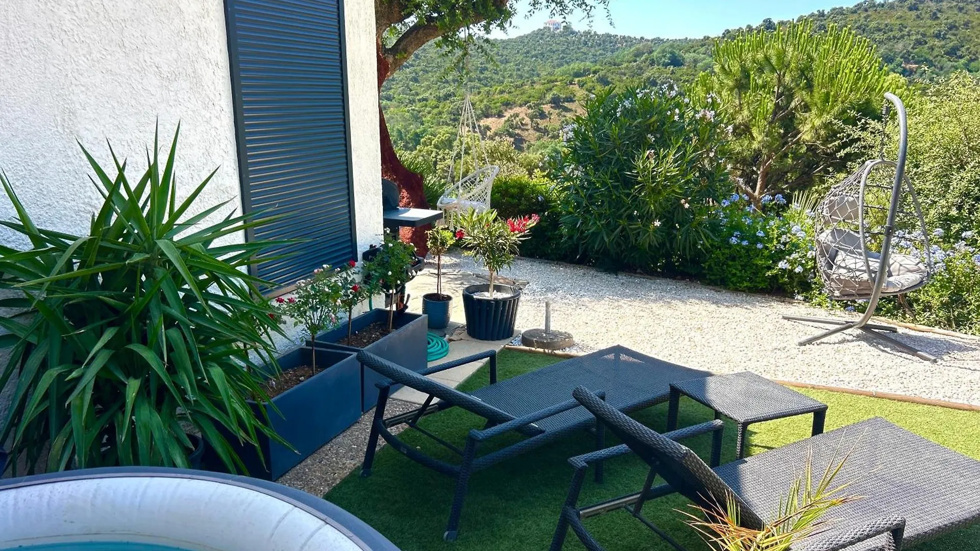 Belle Chambre Privee Avec Le Jardin Privatif Et Le Jacuzzi Кавалер-сюр-Мер Франция